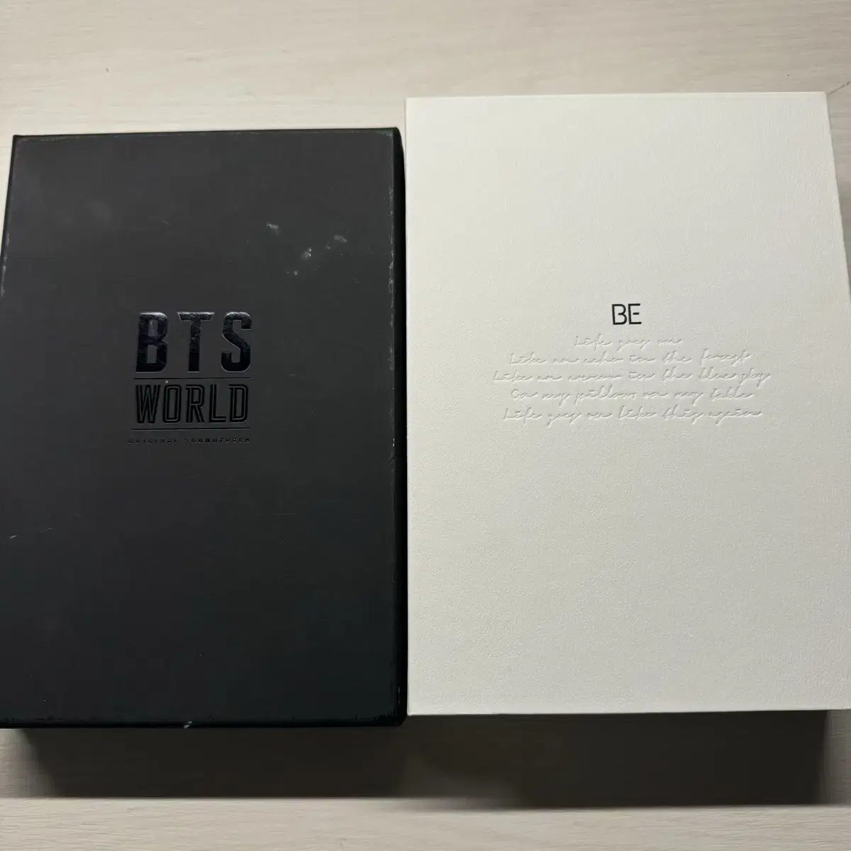 방탄 Be 앨범 + BTS WORLD 앨범 양도해요